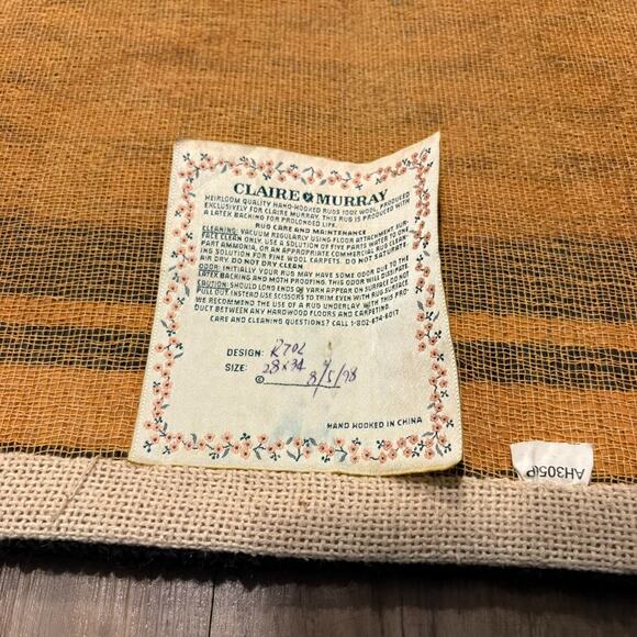 Vintage Claire Murray Hand Hooked Rug 28"x34” Floral Basket Herbal 1998 - Picture 3 of 4